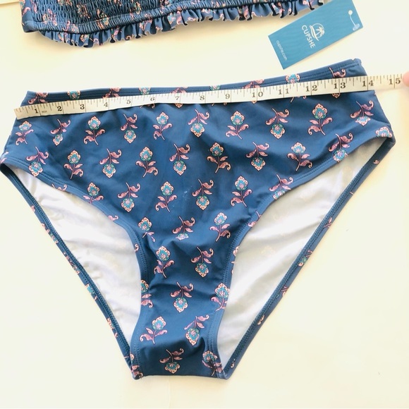 Cupshe Ditsy Floral Smocked Halter Tie Back Bandeau & Mid Rise Bikini Set Size M - Picture 13 of 14